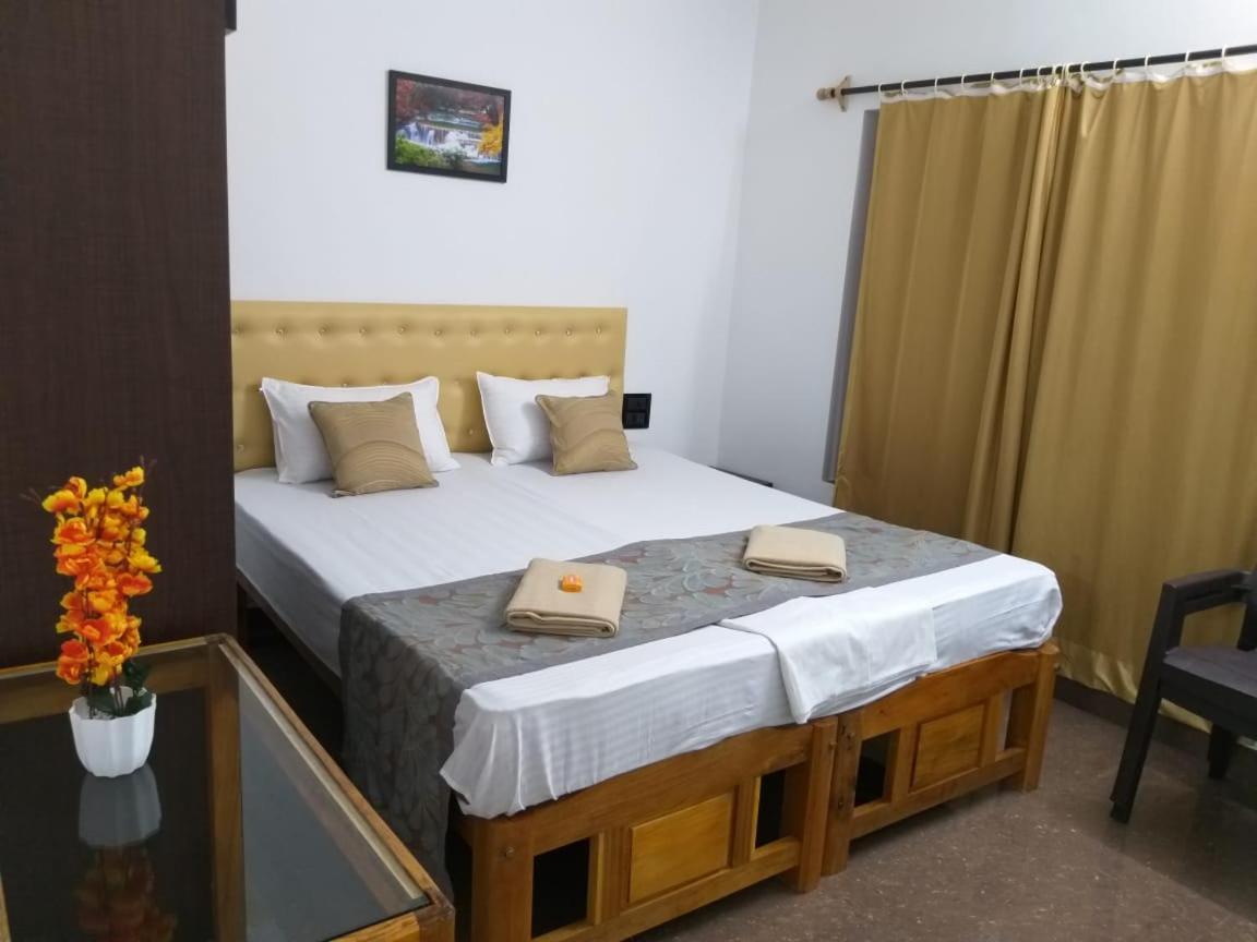 Oasis Beach Resort Agonda Bagian luar foto